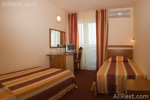 Cherno More Hotel 4